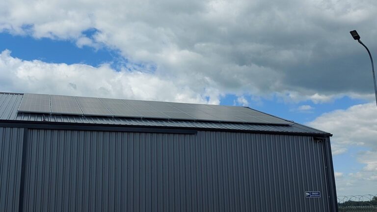 Instalacja o mocy 9,76 kWp